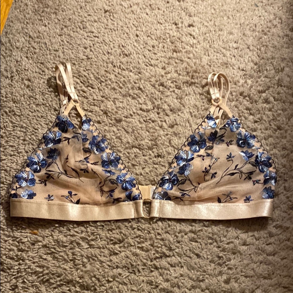 Sofia by Sofia Vergara Blue and Cream Floral Bralette